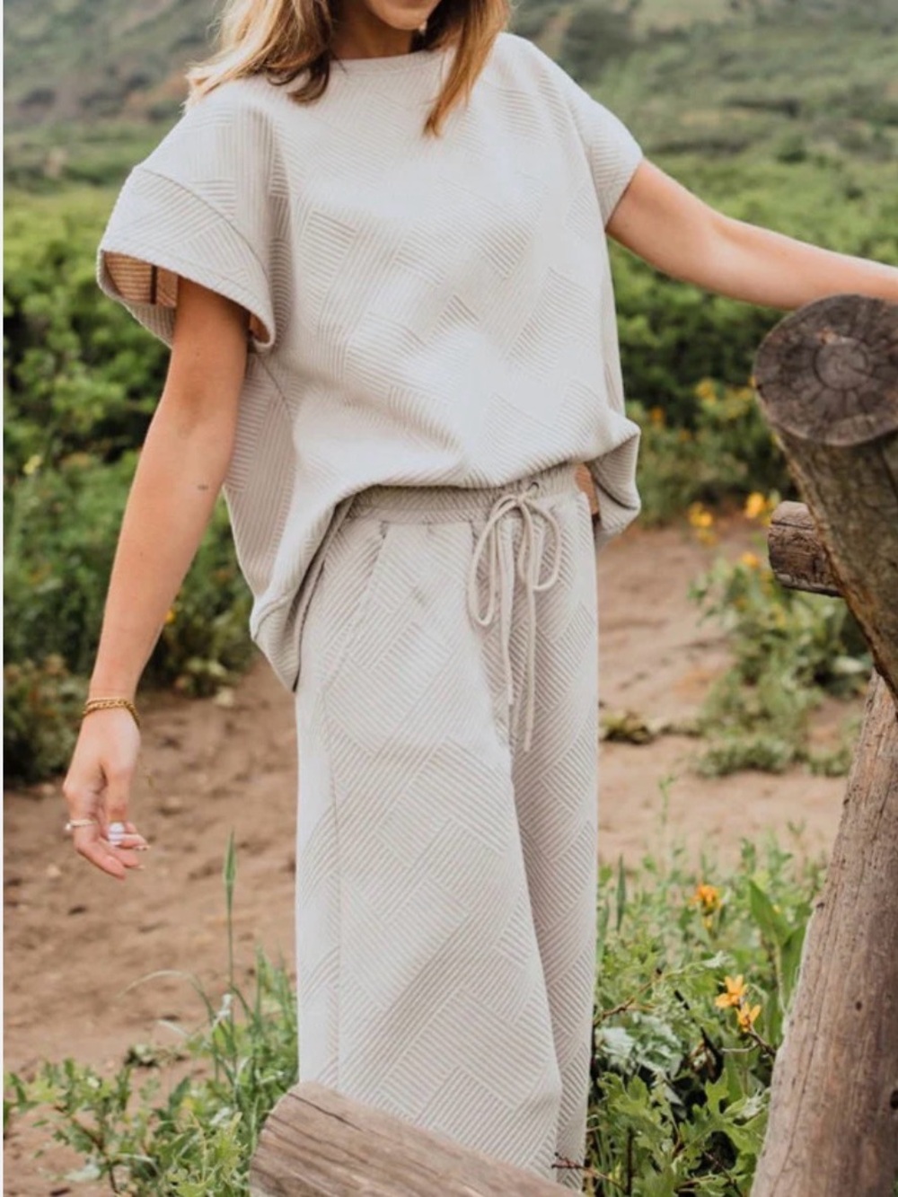 Textured Cropped Drawstring Pants - Light Beige